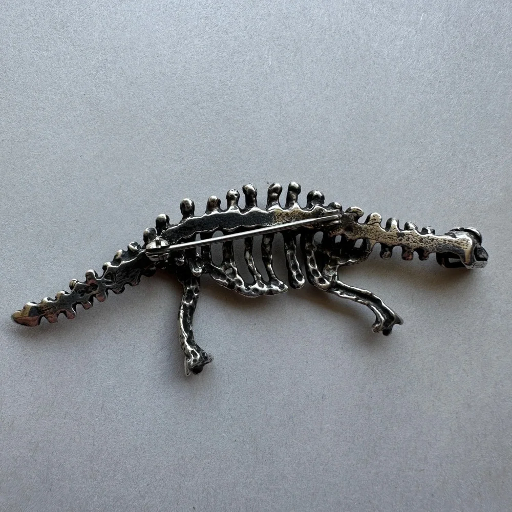 Vintage 925 Sterling Silver Dinosaur Skeleton Brooch Pin‎ Lizard Fossil Bone